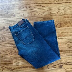 Men's Denver Hayes vintage Blue Jeans, size 36x32.